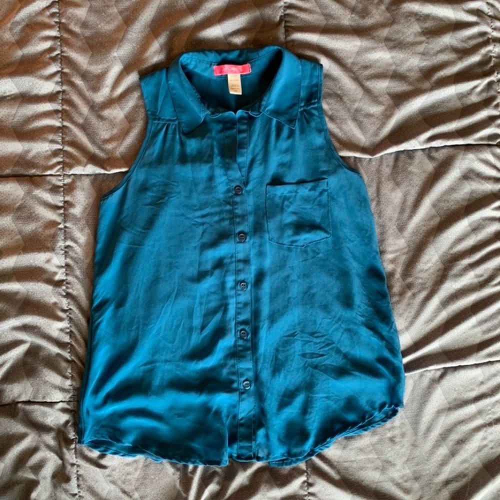 Six Degrees Sheer Blouse w/ Open Back Size XS